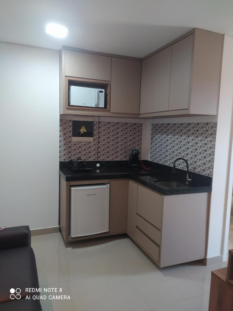 Mg Apto Com Cozinha Куаба Екстериор снимка